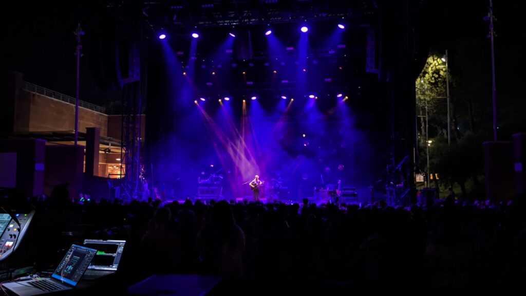 Venerus, Tour Segreto 2023: lighting design by Walter Lutzu