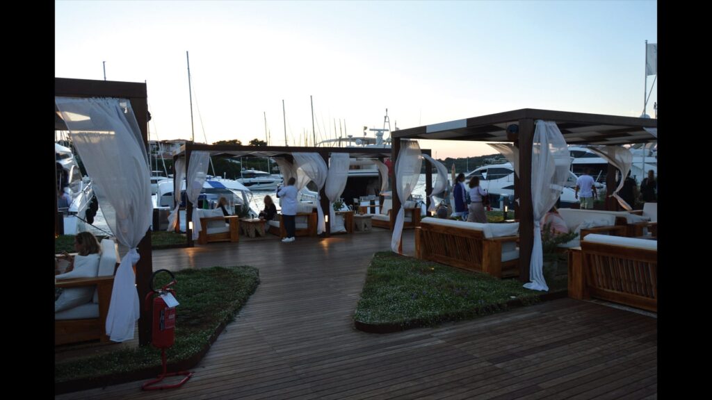 Waterfront Costa Smeralda, Porto Cervo: lighting by Photonika